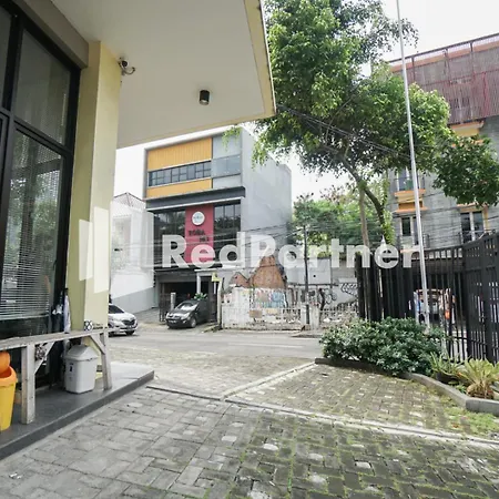 Toba Mansion Syariah near Benhil RedPartner-3